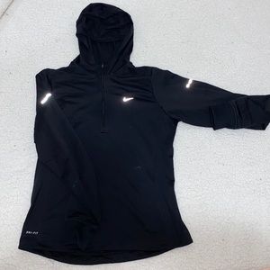 Nike dri fit half zip thermal with hood
